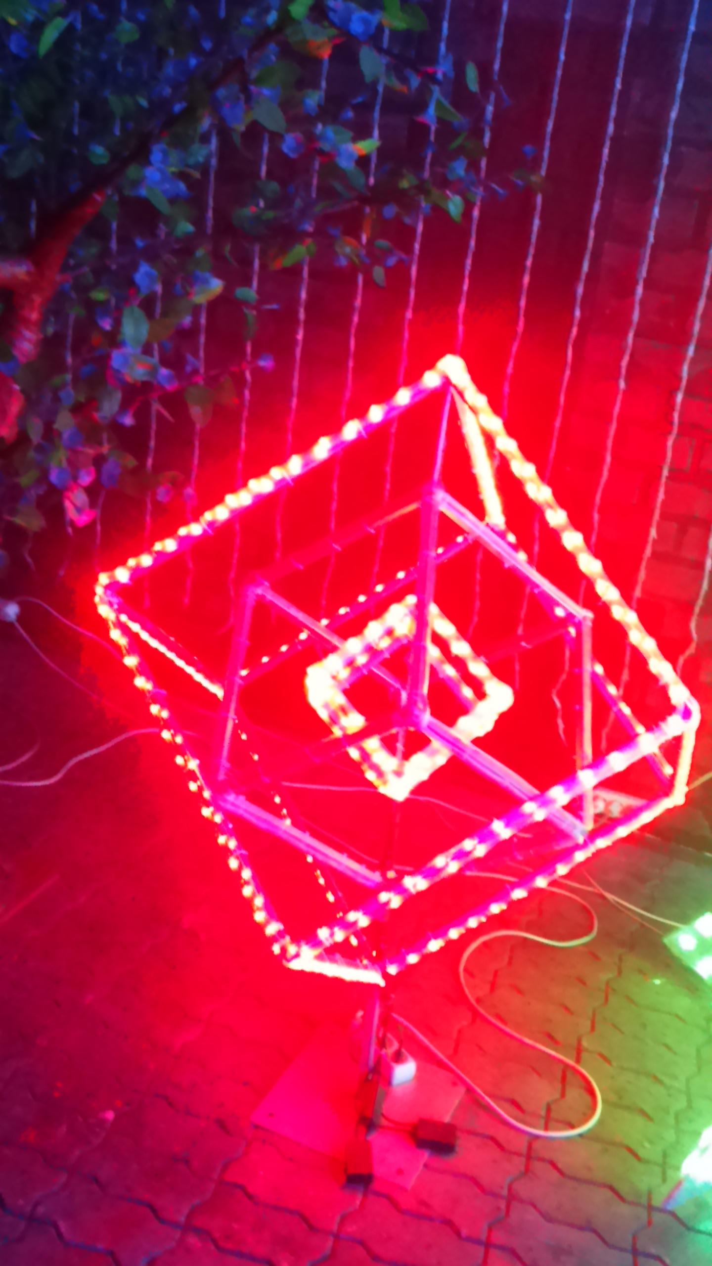 Куб объемный светодиодный дюролайт красный-синий 