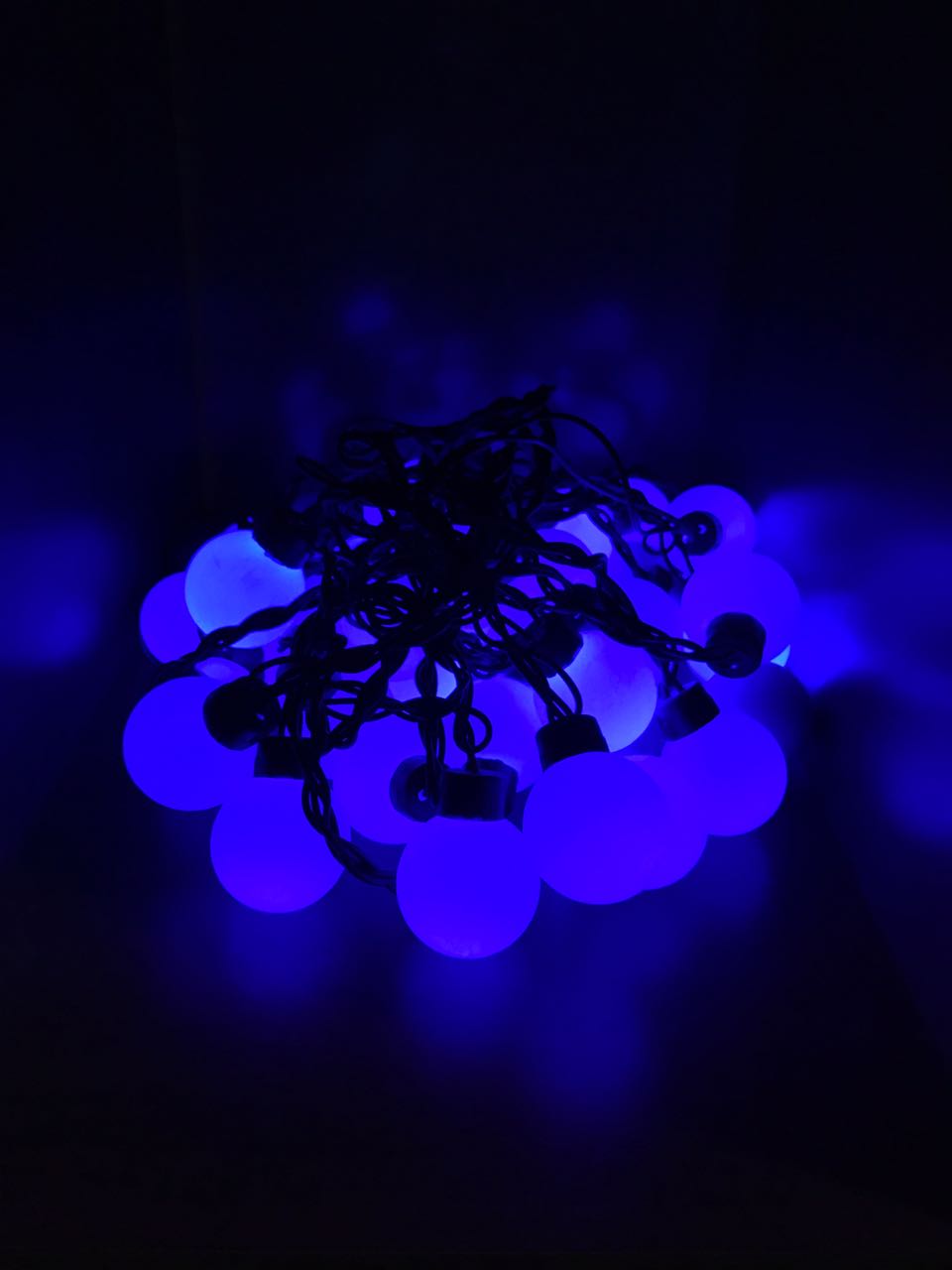 Гирлянда светодиодная  8,5м 40 шариков (синий) черный провод